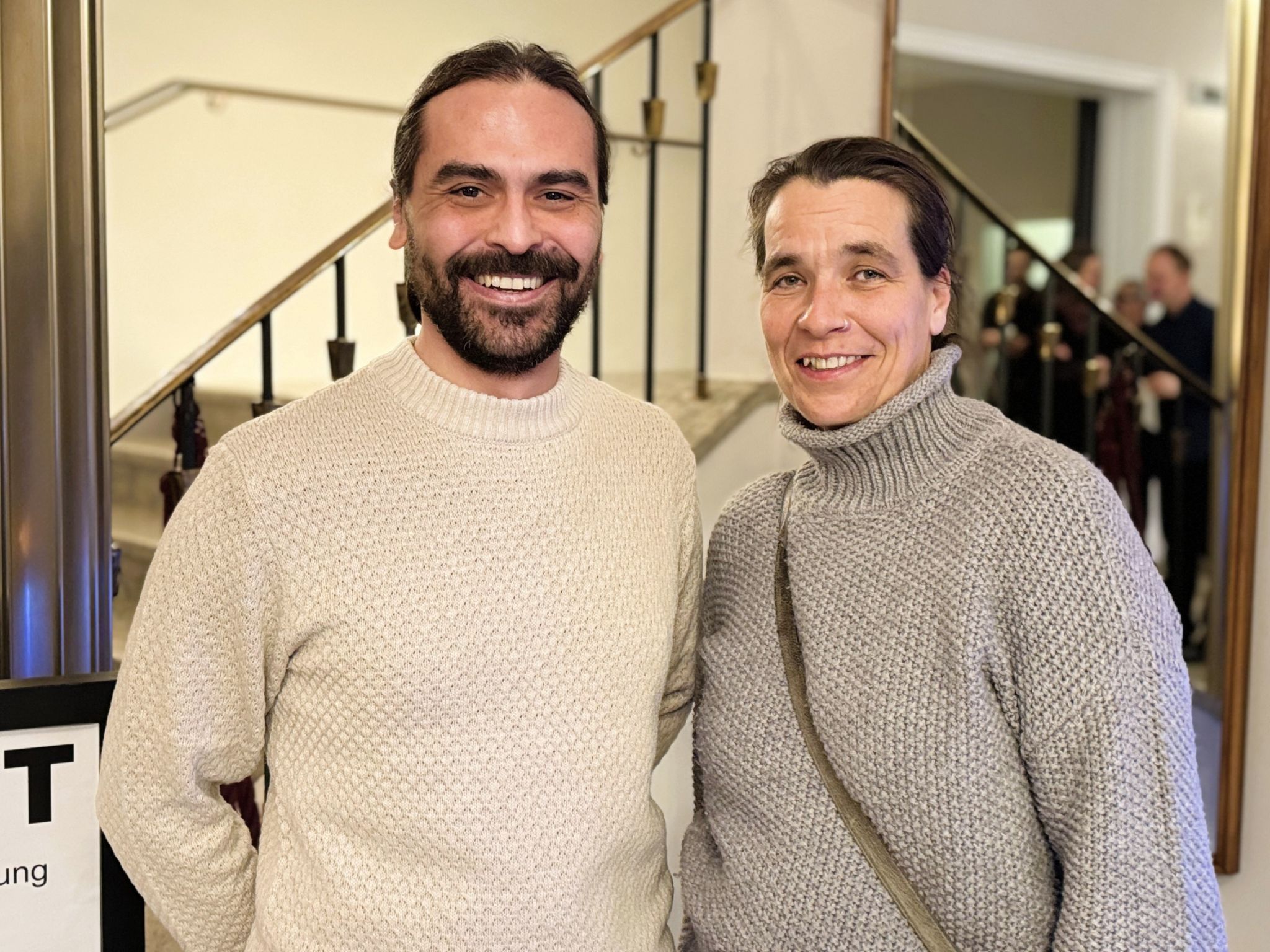 Im Publikum: Schauspieler Suat Ünaldi und Mandy Hanke (Theater Kosmos).