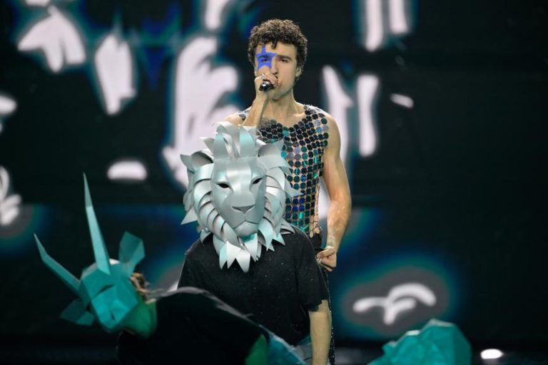 Cosmó löst den "Tanzschein" für Österreich