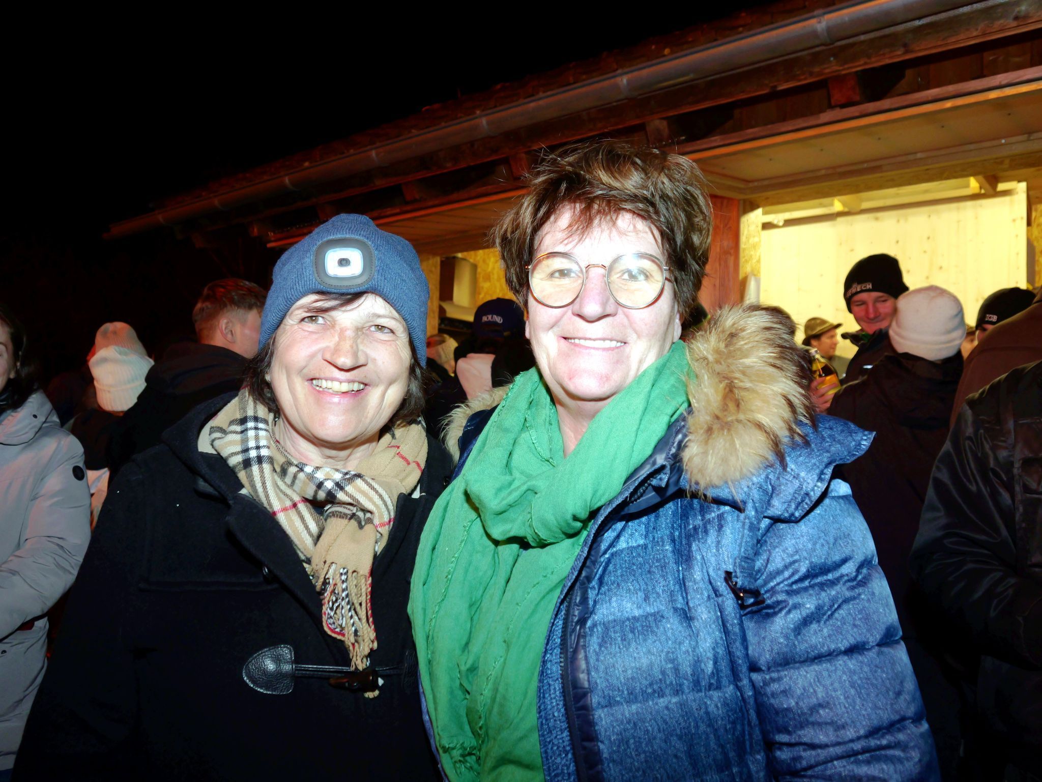 Auch Martina Tiefenthaler und Renate Reisch aus Rungeletsch und Gampelün ließen sich das Fest nicht entgehen.