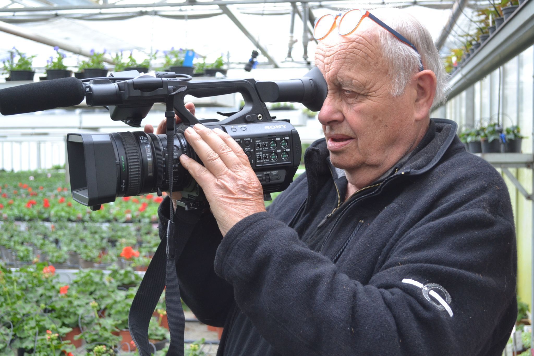 Primus Huber hält mit seinen Filmen die Dorfgeschichte lebendig.
