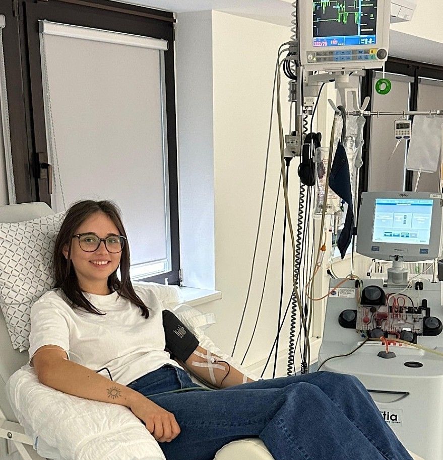 Die periphere Stammzellentnahme wurde am 1. September 2025 in der Klinik in Gauting durchgeführt. GFL 