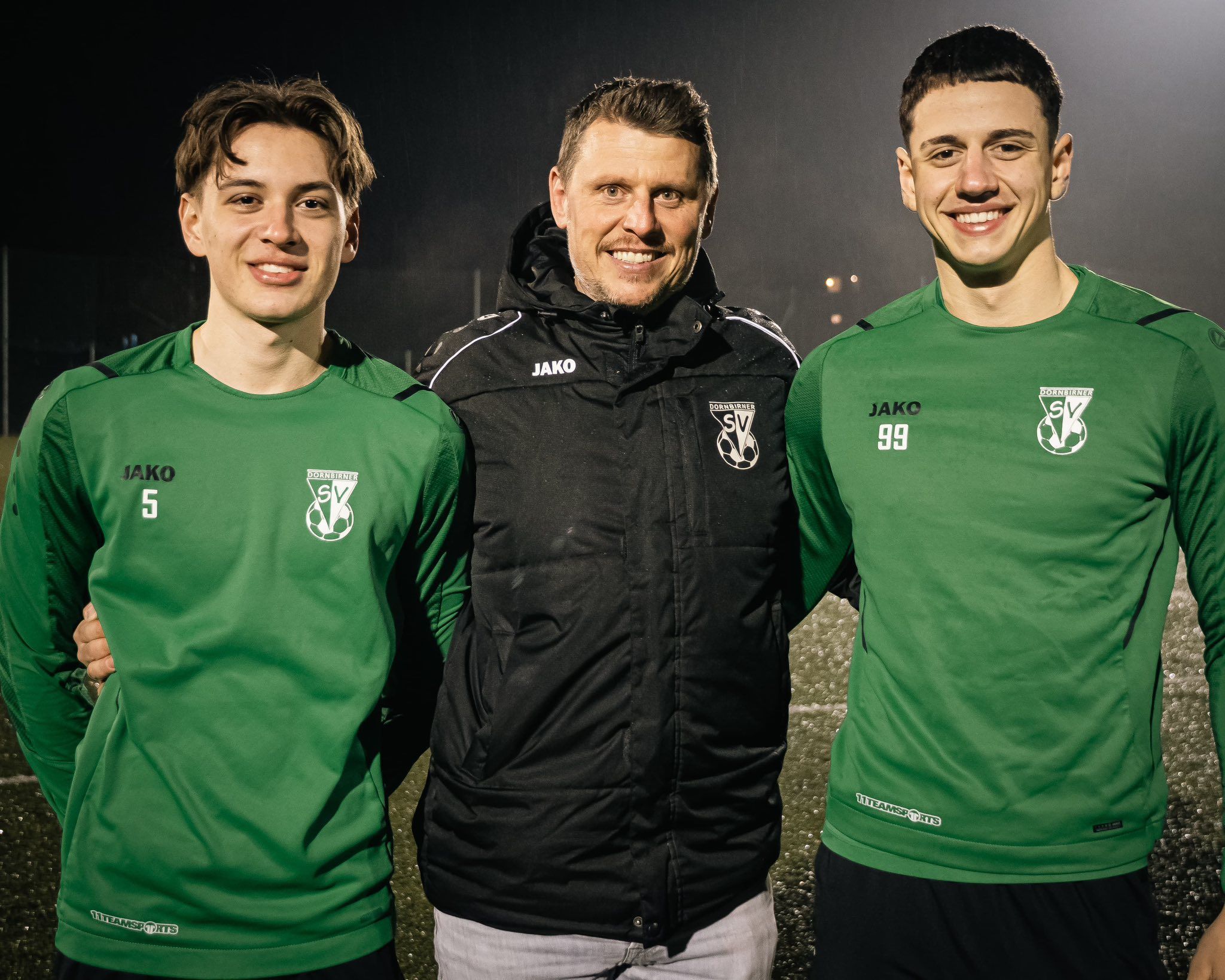 Fabio Boor (l.) und Luca Pio (r.) mit DSV-Sportchef Michael Kovacec wollen sich gut präsentieren.VEREIN