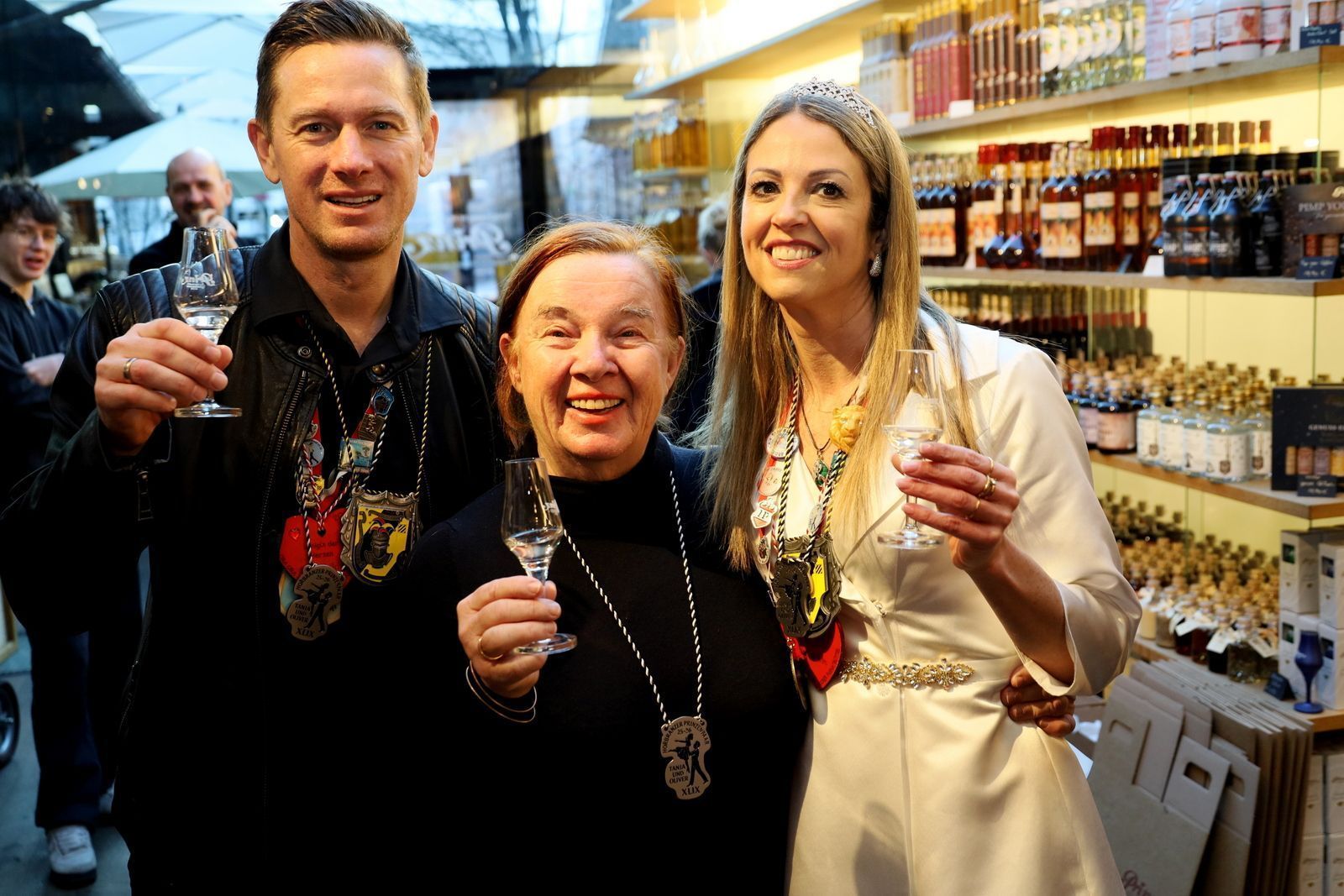 Prinz Oliver, Christa Prinz (Fa. Prinz) und Prinzessin Tanja (vlnr)