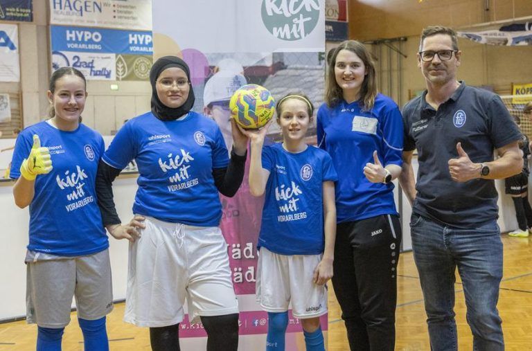 Mädchenfußball mit Herz auch dank "Ma hilft"