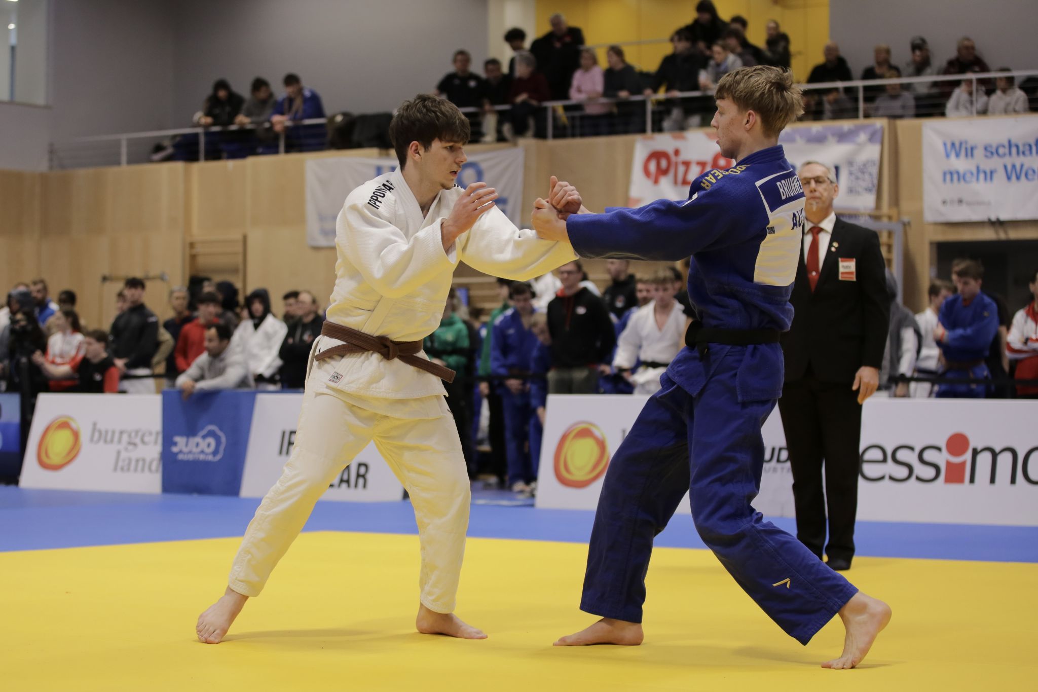 Das Publikum sah spannende Begegnungen.  