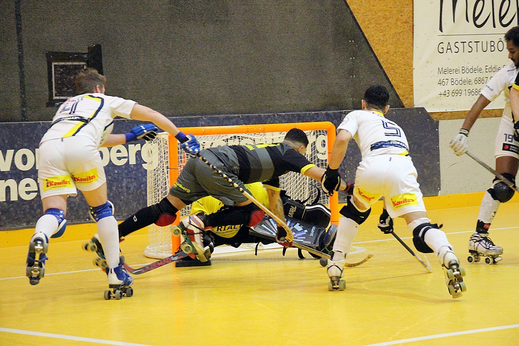 Montreux agierte abgeklärt und nutzte seine Chancen konsequent.