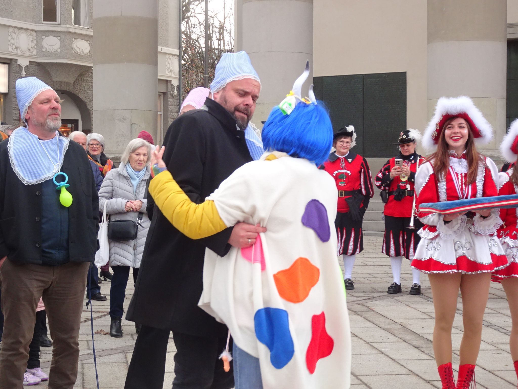 Zum Babysitter-Blues wagte der Bürgermeister ein Tänzchen.