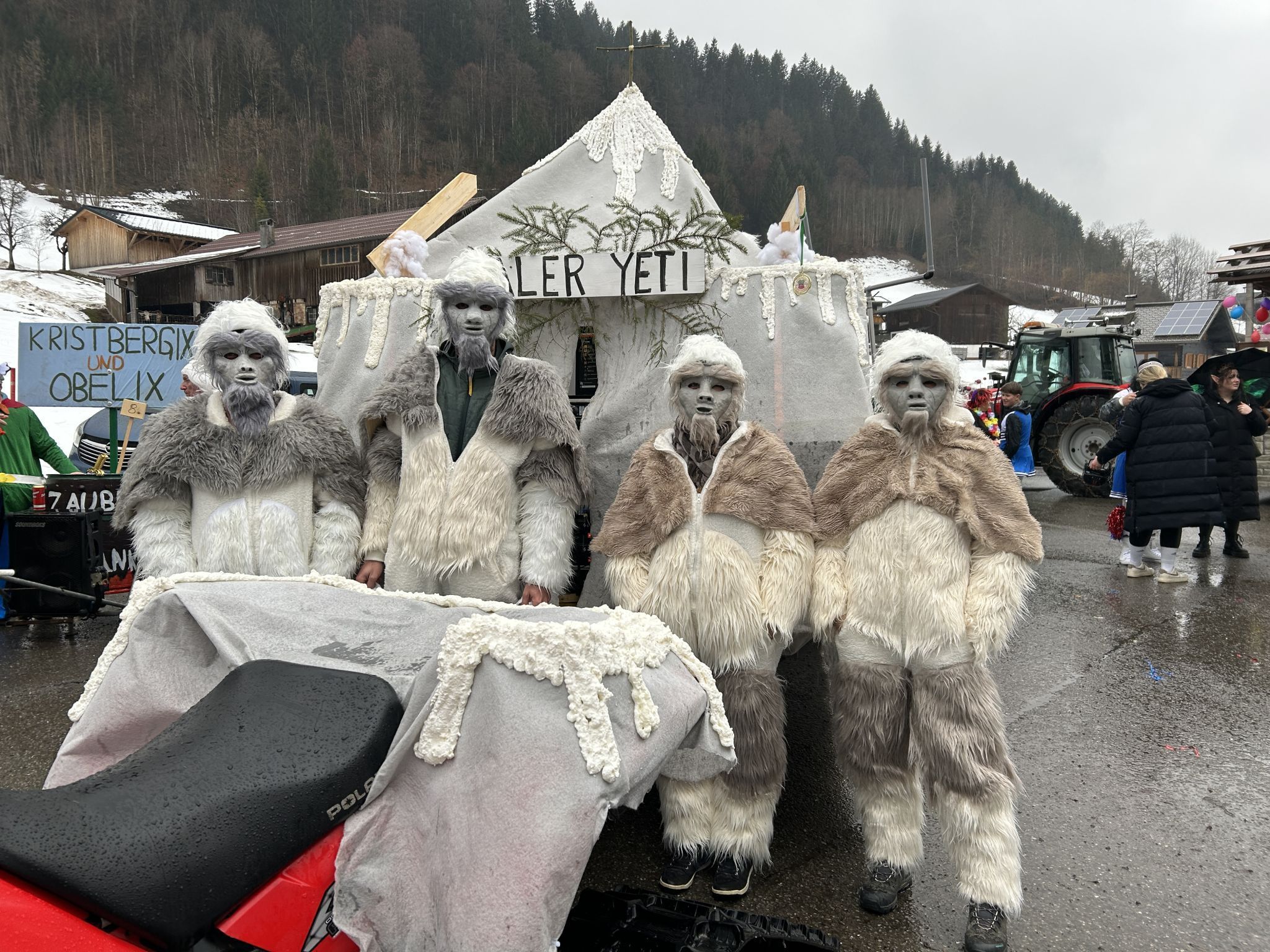 Auch die Yetis waren mit von der Partie