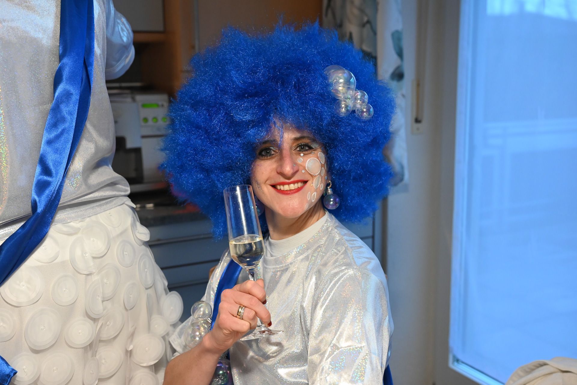 Ramona ist schon parat, sie freut sich auf die bevorstehende Rosenmontagstour mit den Schittbabla.