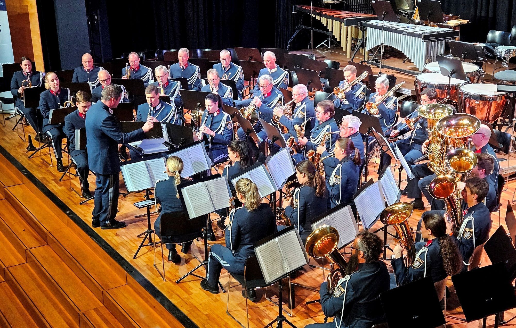 Die „Polizeimusik Vorarlberg“ unter der Leitung von Kapellmeister Christian Tschütscher sorgte für den schwungvollen Auftakt der Generalversammlung.