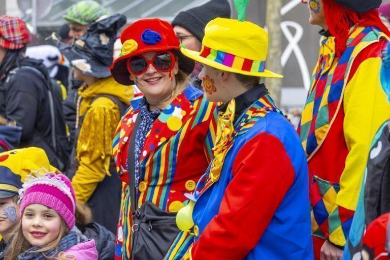 Die schönsten Bilder: So verwandelten 3000 Mäschgerle Feldkirch in eine Faschingshochburg
