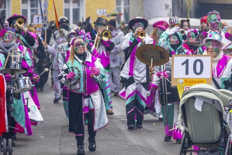 Die schönsten Bilder: So verwandelten 3000 Mäschgerle Feldkirch in eine Faschingshochburg