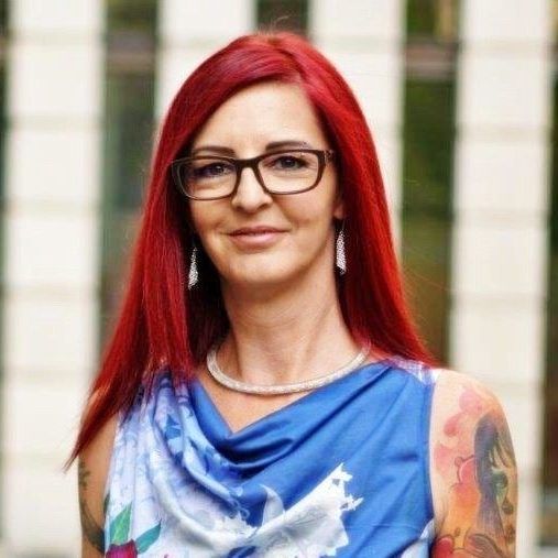 Ich weiß nicht, ob sich wirklich viel ändern würde. Denn Bürgermeister zu sein ist ein sehr herausfordernder, verantwortungsvoller Job und ich finde, Kurt Fischer hat das bisher sehr gut gemacht. Ich glaube aber auch, dass man als Bürgermeister oder Bürgermeisterin in vielen Punkten klarer und straffer werden darf und seine Position in gewissen Situationen stärker beziehen darf und ich glaube, dass ich so eine Person wäre. Manuela Lang, SPÖ