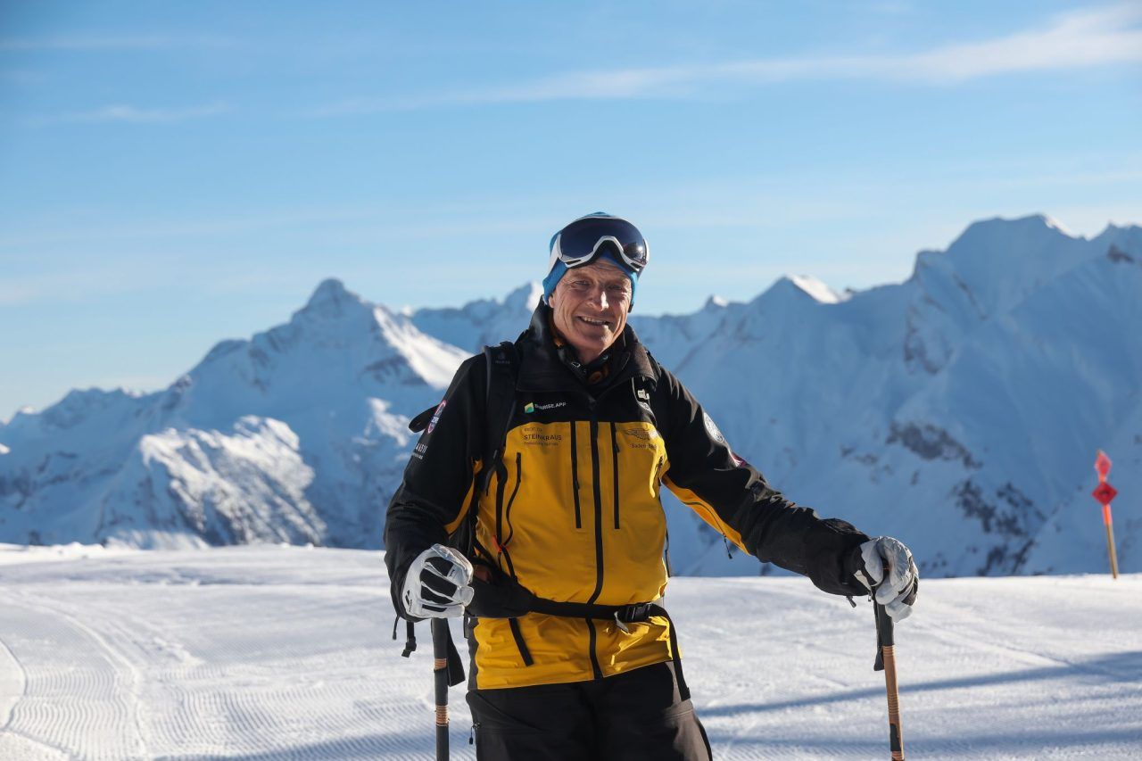 „Lieber einmal zu viel ausrücken als zu wenig“ – Lawinensprengungen am Arlberg