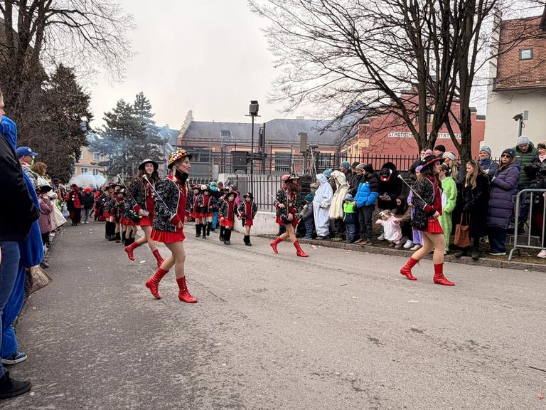 Die schönsten Bilder: So verwandelten 3000 Mäschgerle Feldkirch in eine Faschingshochburg