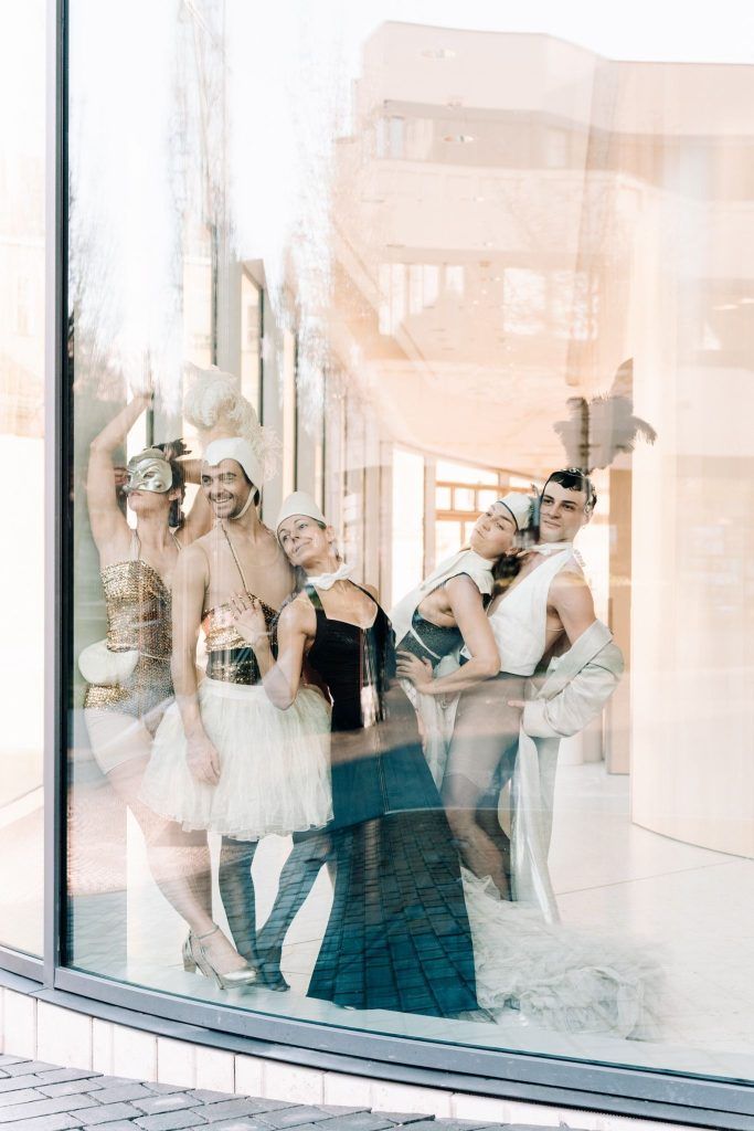 "Ein Schwanengesang" zwischen Glas und Beton