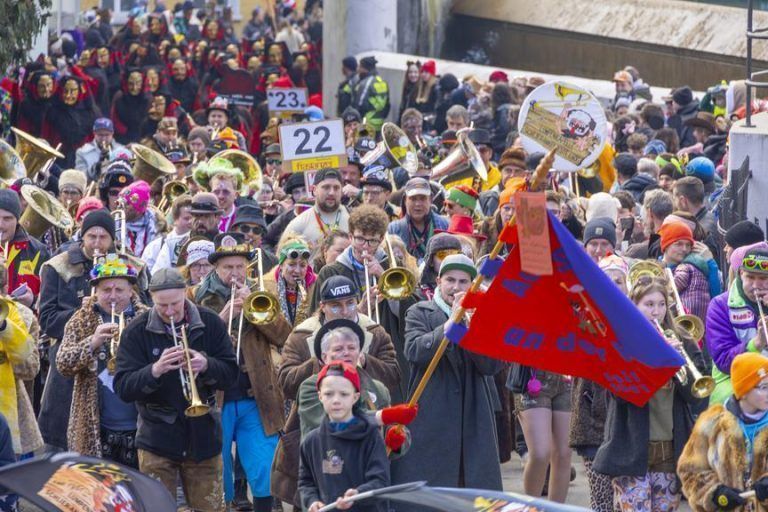Die schönsten Bilder: So verwandelten 3000 Mäschgerle Feldkirch in eine Faschingshochburg