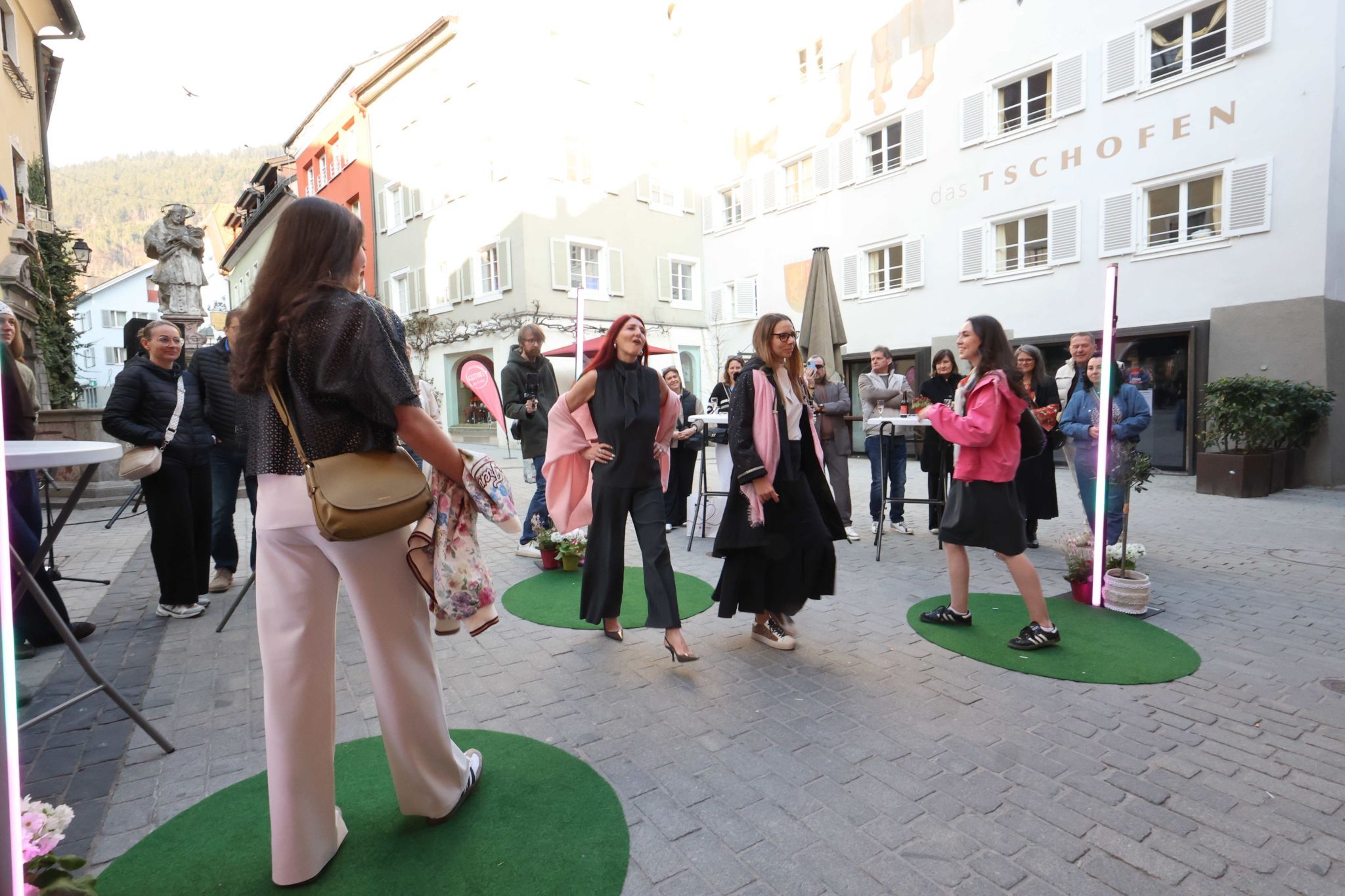 Mode am zentralsten Platz von Bludenz.