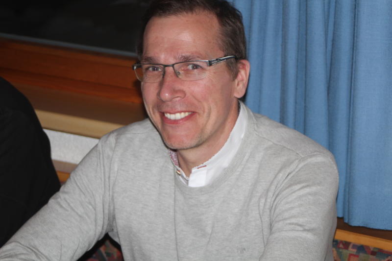 Florian Küng verdündete den Neubau der Flutlichtanlage mit Ende 2026 an. 