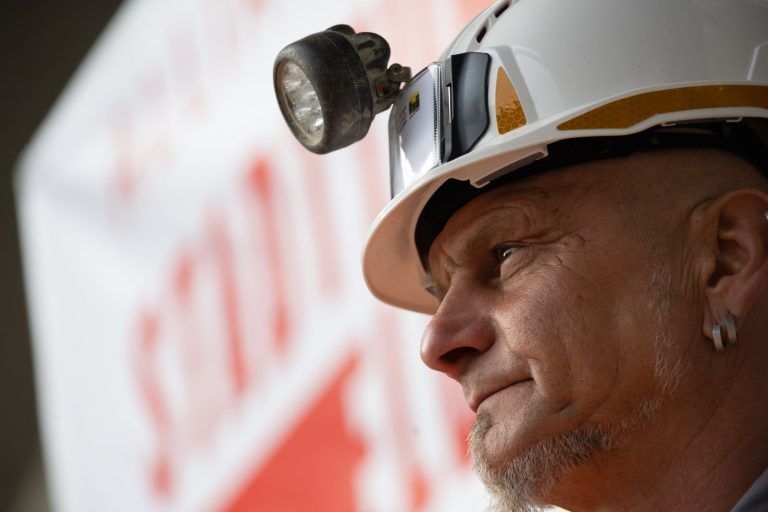 Ein lauter Knall gegen leiser werdende Kritik