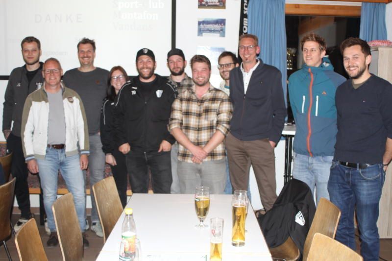 Alle neugewählten Vorstandsmitglieder von SC Montafon Vandans. 