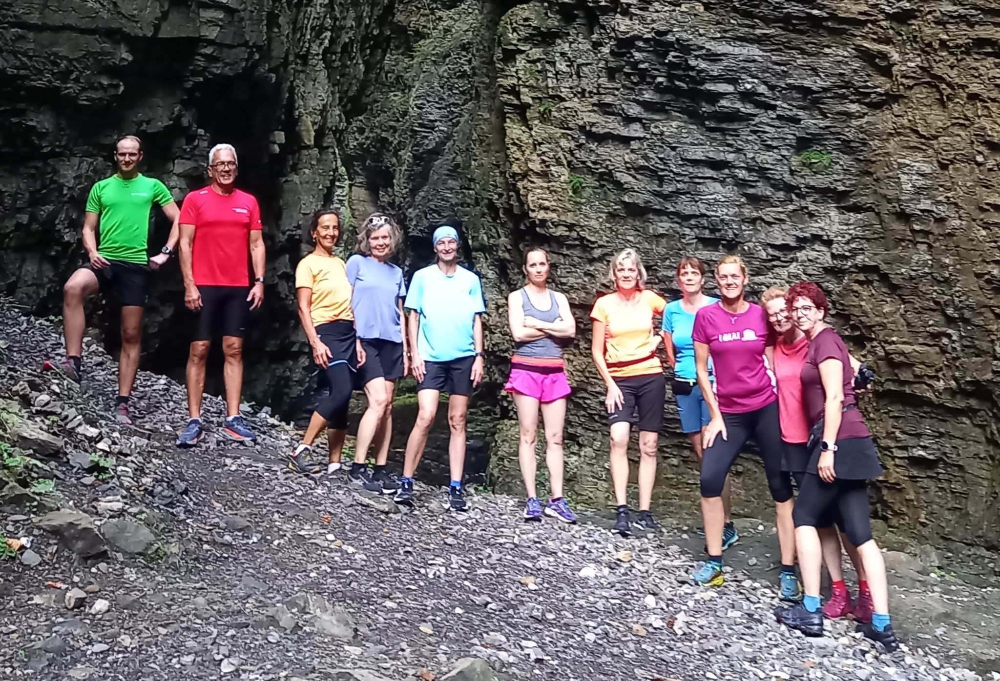 Zusammenkommen und sich bewegen.