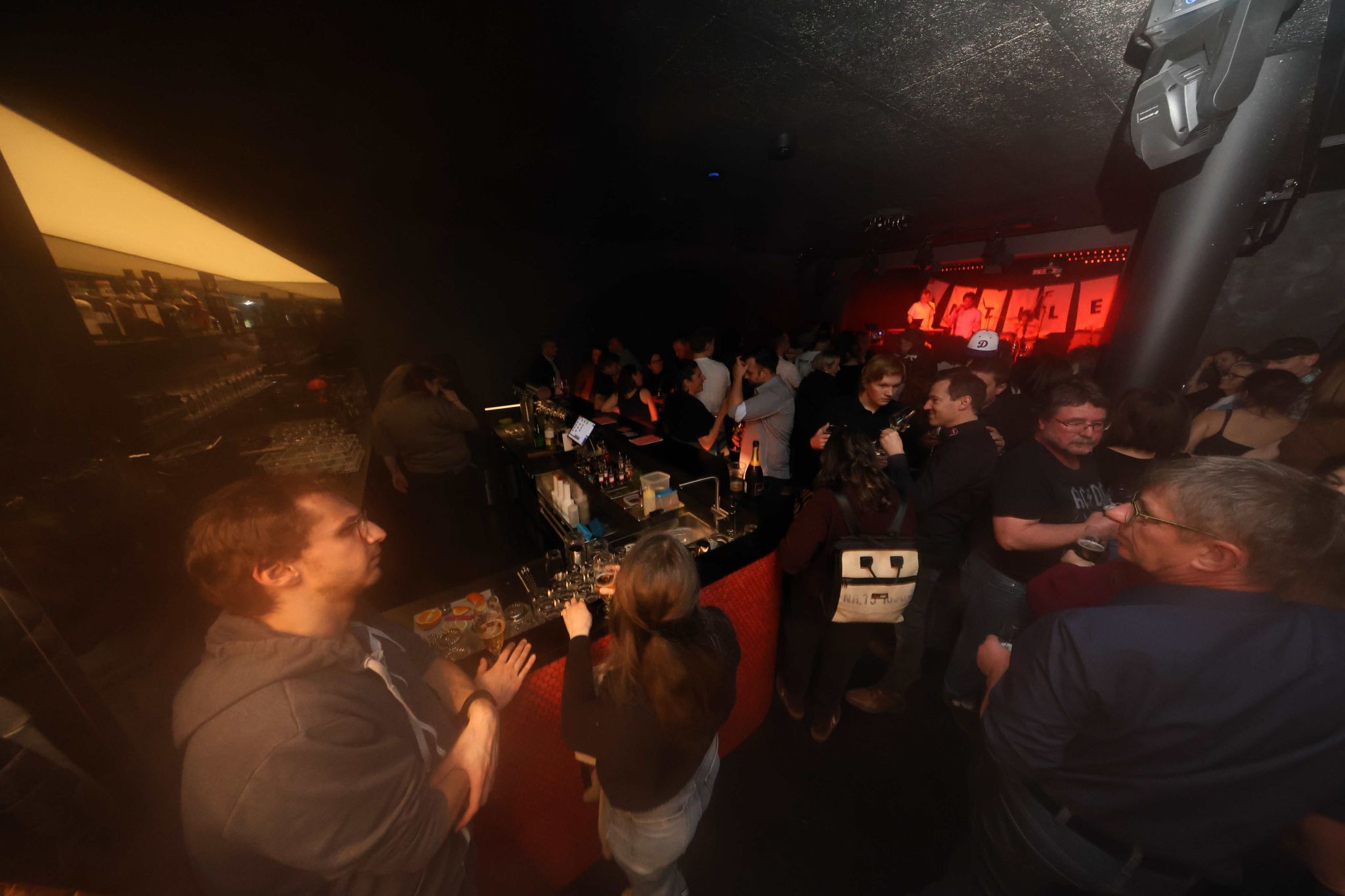 Impresssionen von verschiedenen Stationen (Arno Meusburger), und Bilder vom Geschehen im 