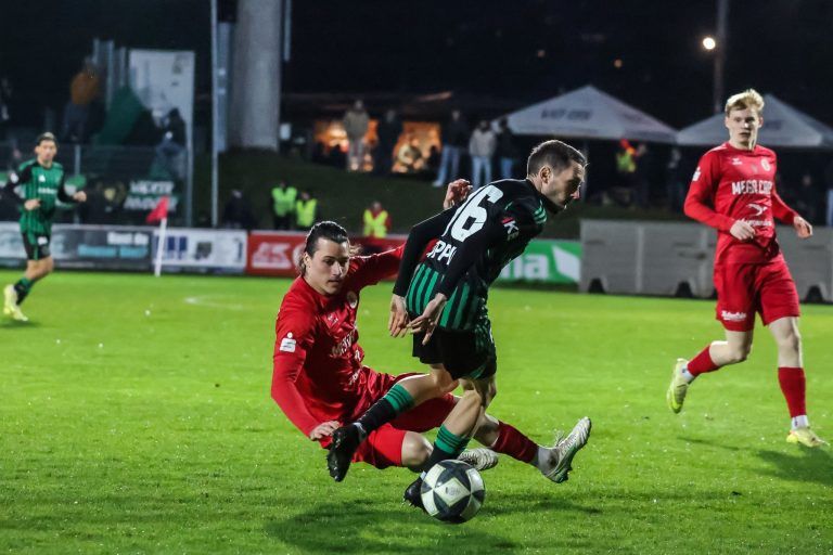 Dornbirn verliert Topspiel und kassiert zwei Platzverweise