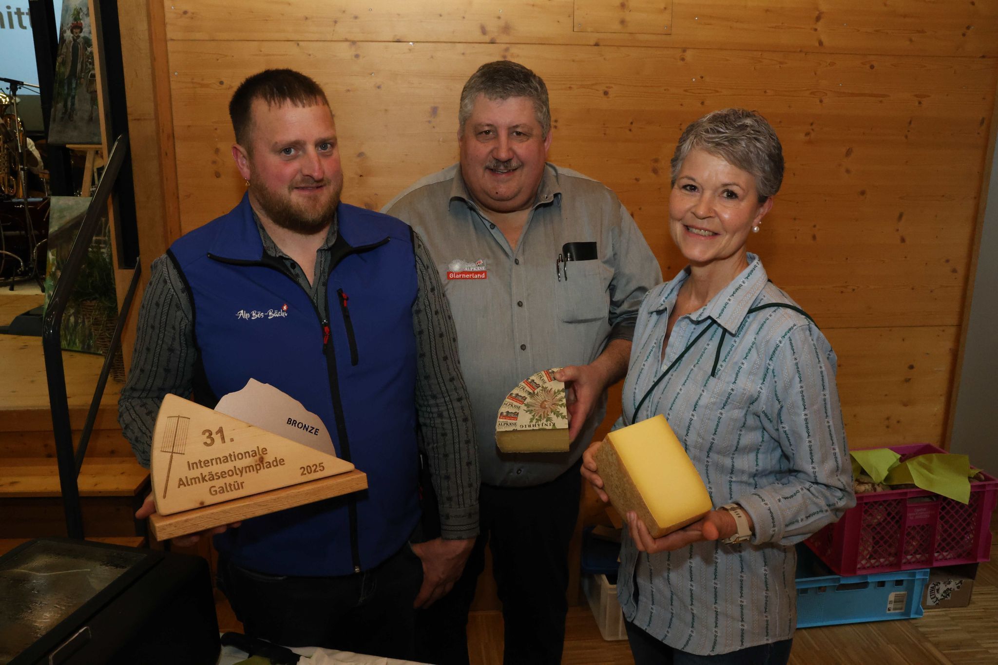 Reto Widmer, Hans sTadelmann (Glarus) und Beatrice Josty (Berner Oberland).