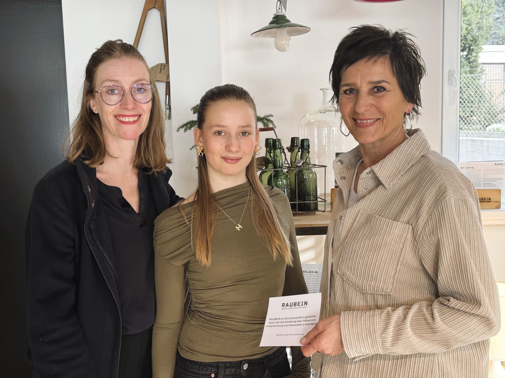 Architektin Nadine Gahleitner mit Mathilda und Anna Casagranda (Raubein).