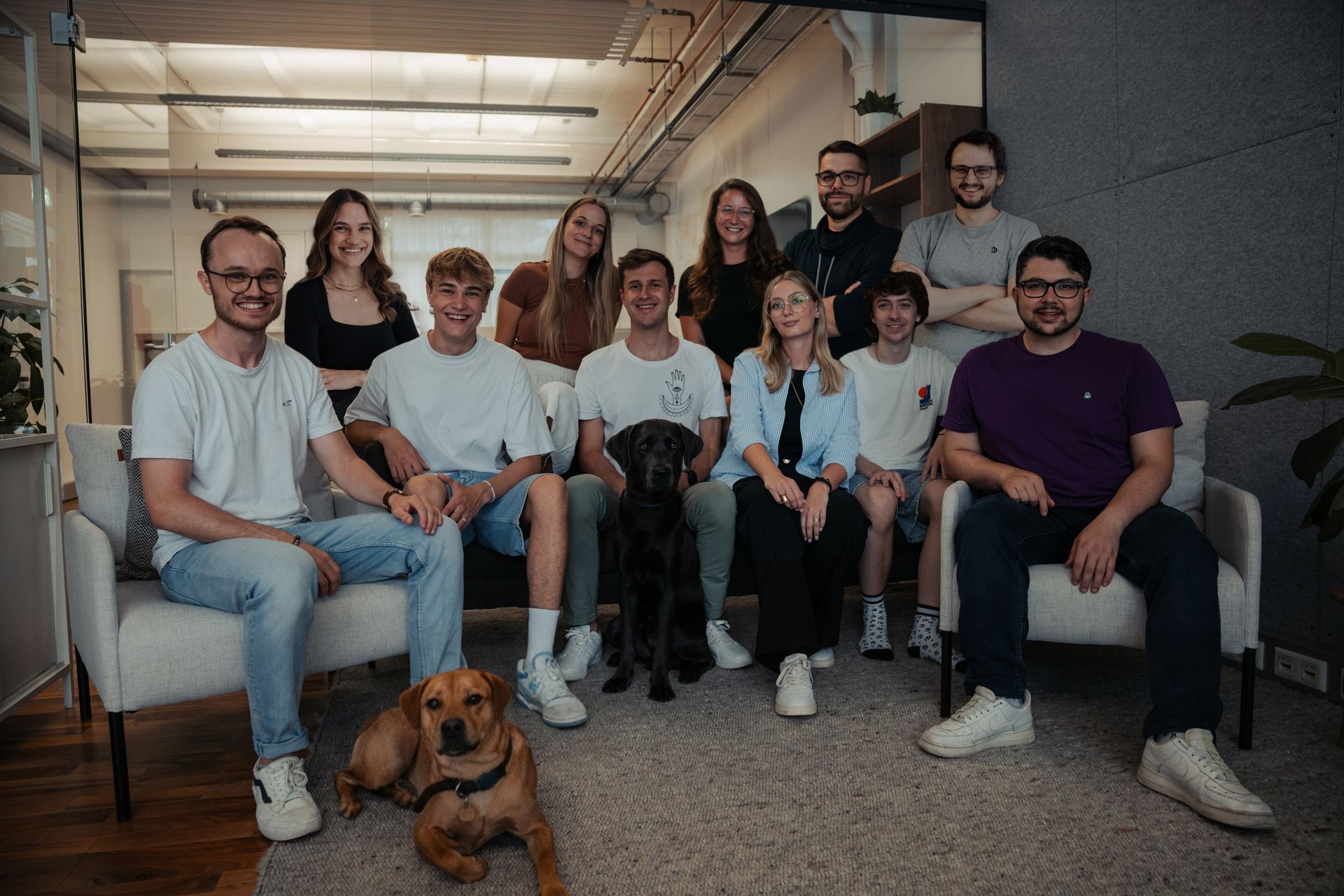 Das Team von Digit-One will nicht durch laute Kommunikation glänzen, sondern durch stille Exzellenz und eine Kultur, die Wachstum organisch zulässt.