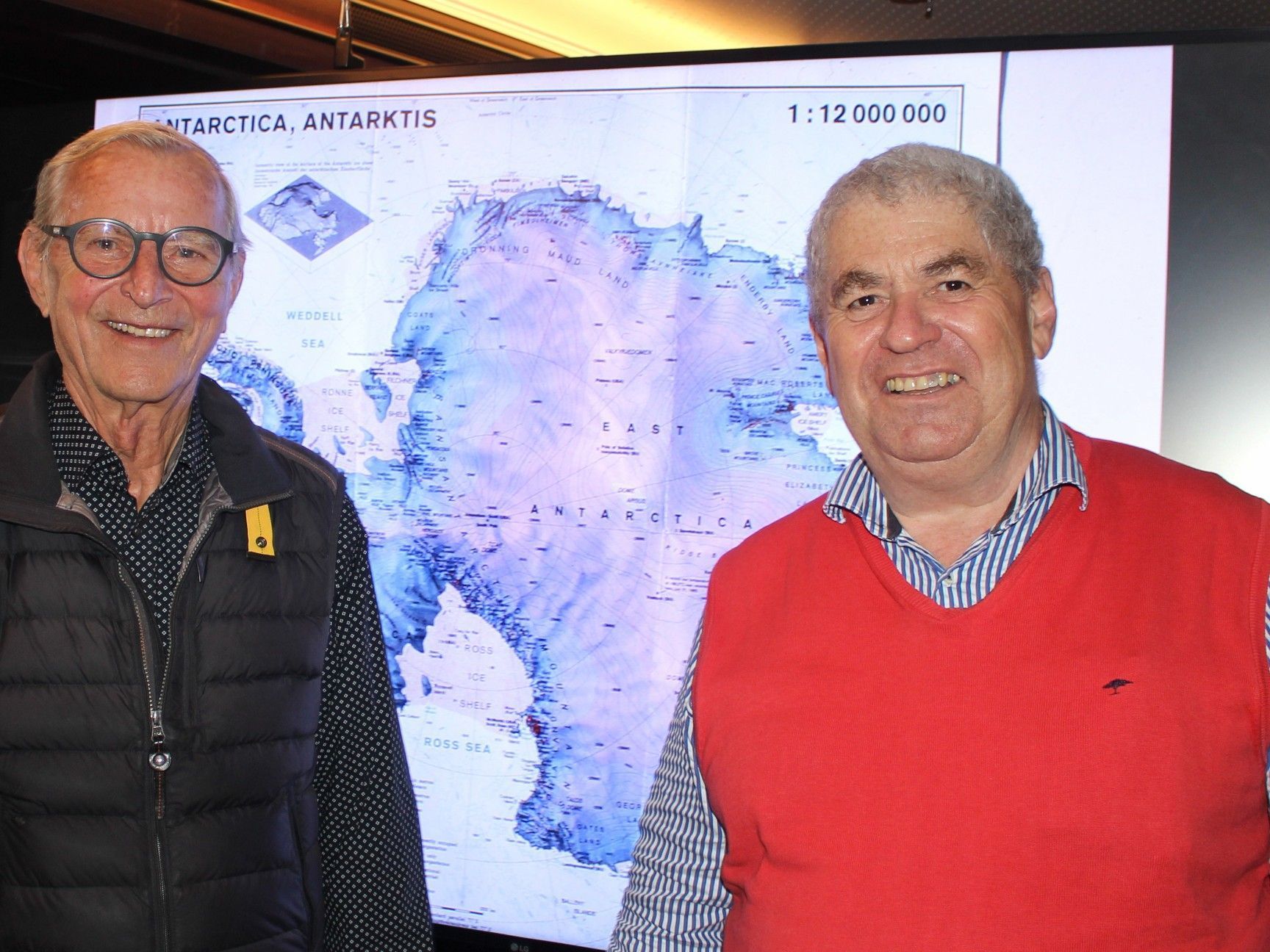 „Oesterreich-Retter“ Jürgen Zimmermann begrüßte Martin Uhlig einmal nicht in offizieller Mission als Sicherheitsingenieur, sondern als Vortragenden. PETER STRAUSS   