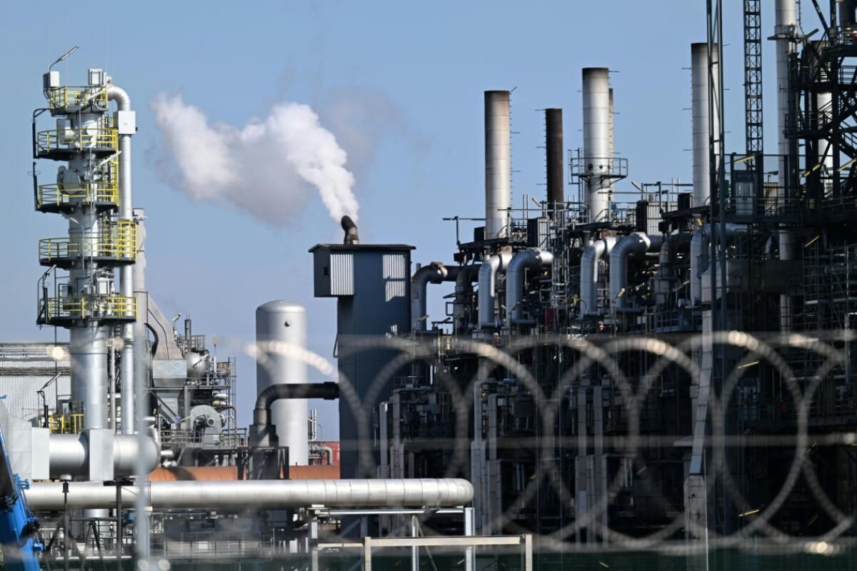 Spritpreise - 325.000 Tonnen aus Rohölreserve freigegeben