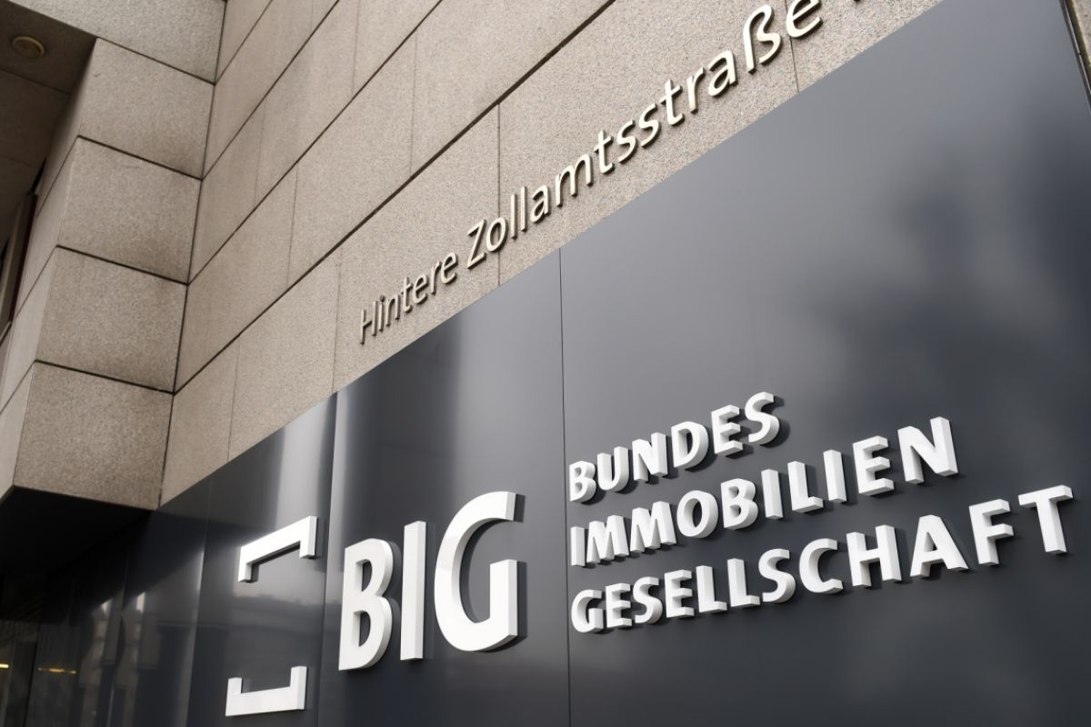 Bundesimmobiliengesellschaft leidet unter Mieten-Gesetz