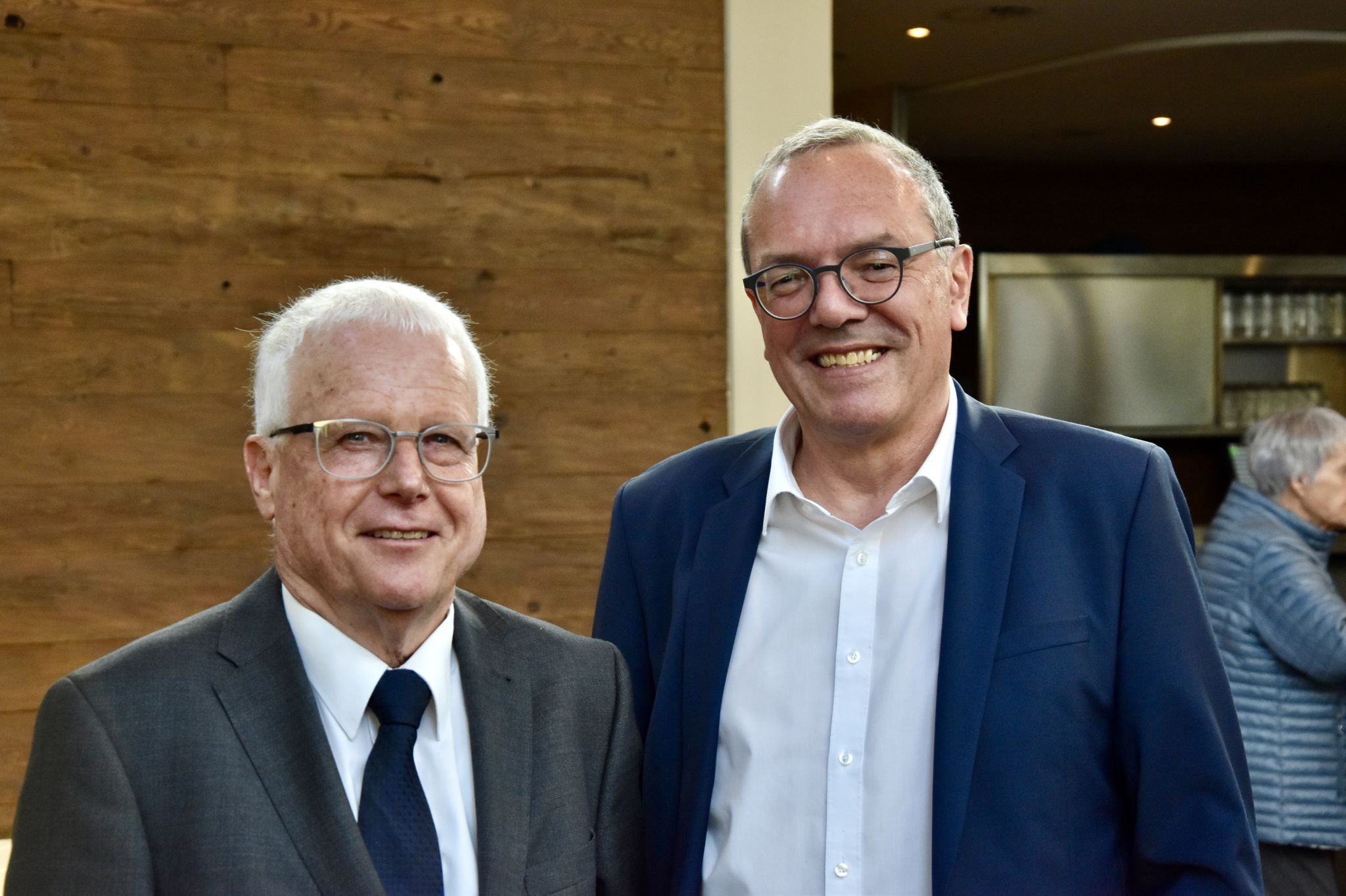 Karl-Heinz Dobler, Kassaprüfer des Krankenpflegeverein Bludenz, und Arno Sprenger.