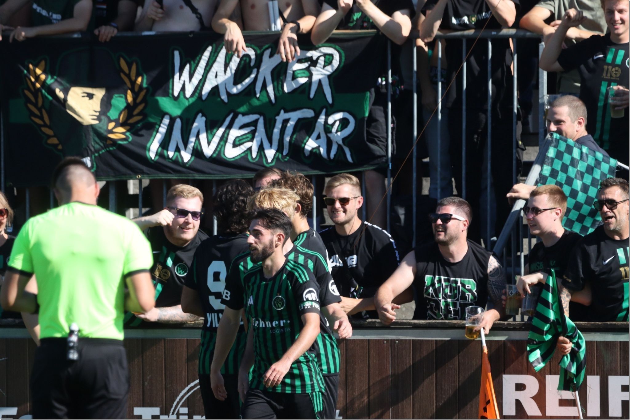 300 Anhänger werden aus Tirol erwartet. KNOBEL