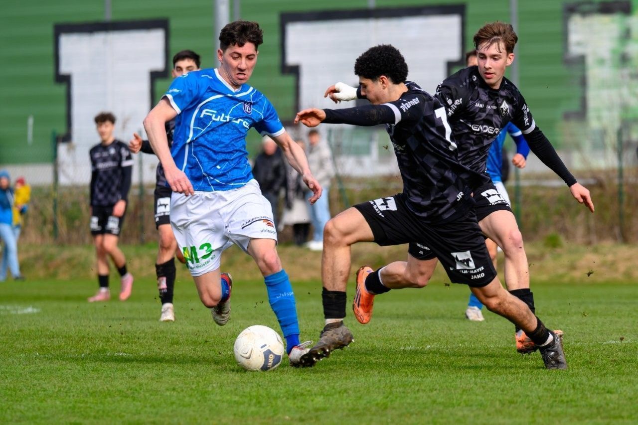 Hüseyin Zengin gegen de Freitas.