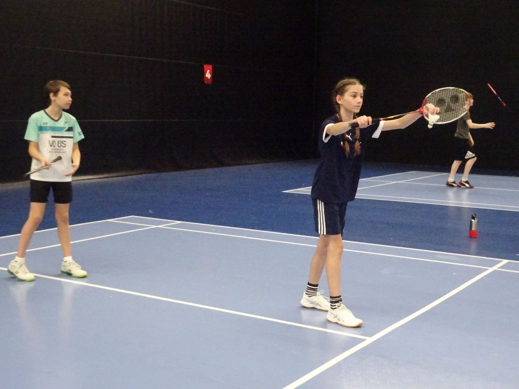 Schülerinnen und Schüler aus ganz Vorarlberg trafen sich zu den Badminton-Schulolympics.