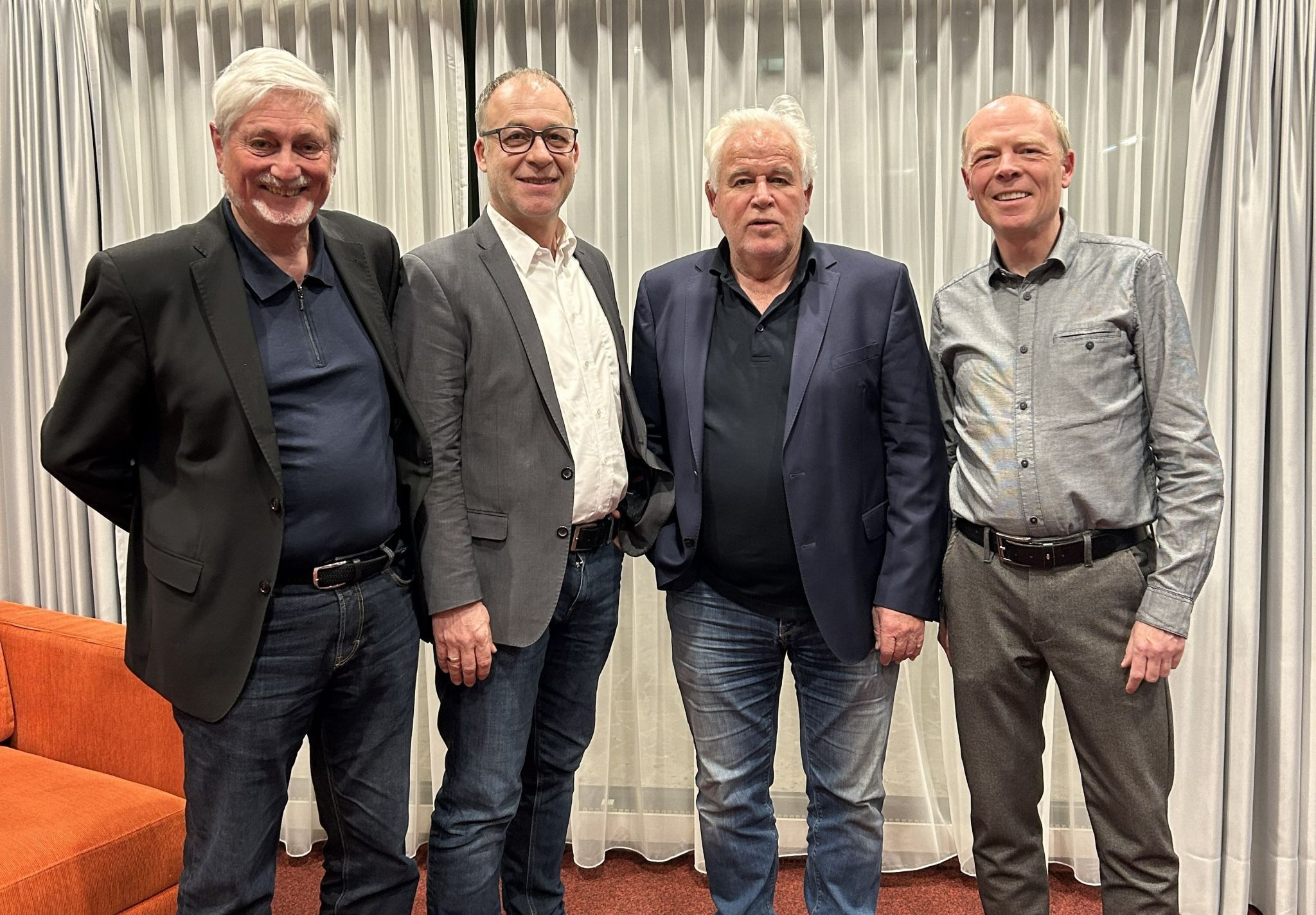 Geschichtswerkstatt-Obmann Klaus Fessler, Bürgermeister Thomas Fitz, der Vortragende Gerald Mathis und GW-Obmann-Stv. Harald Rhomberg