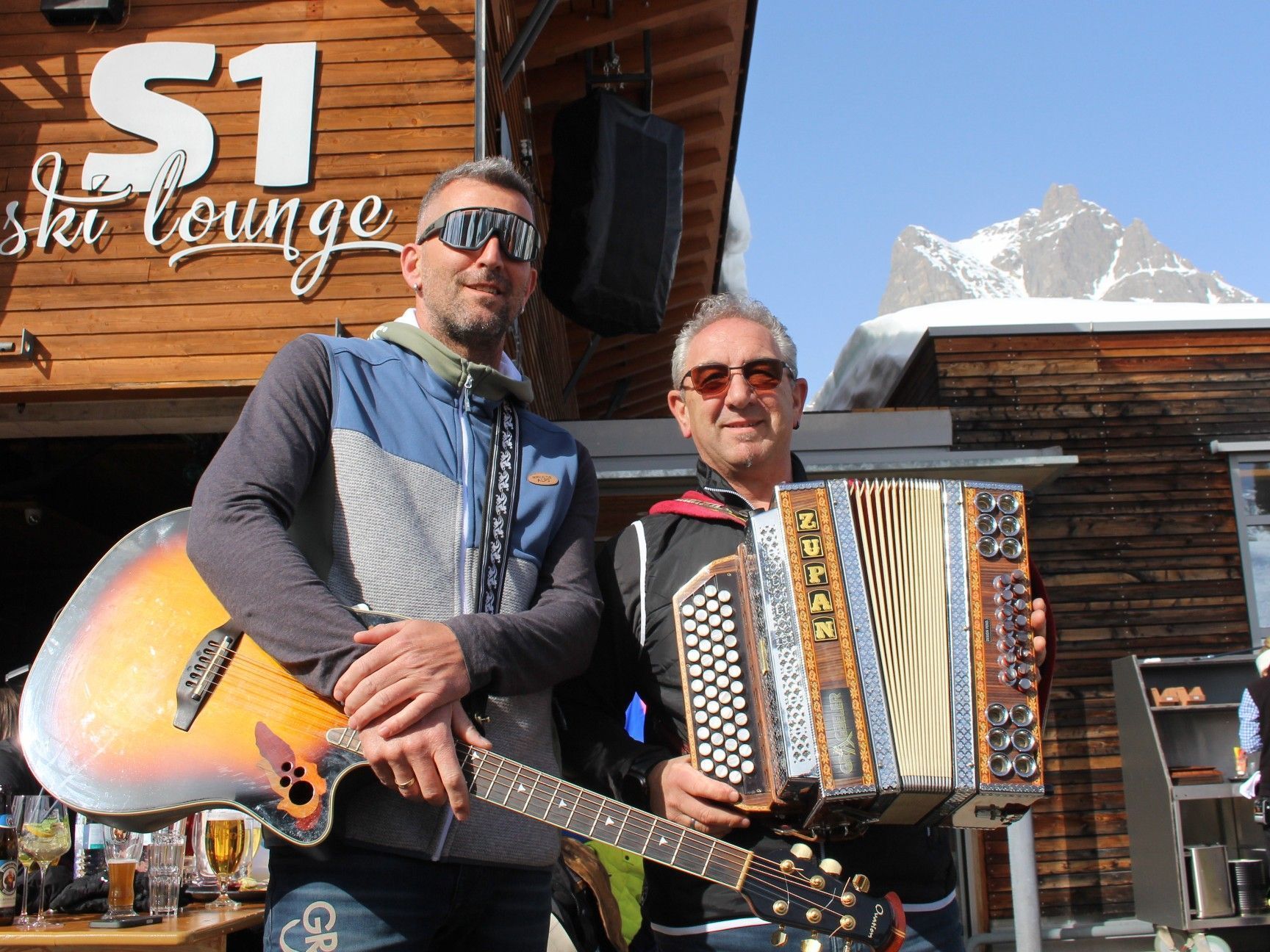 Beim S 1 am Salober spielen am Samstag, 15 Uhr, wieder die Alpengrageeler auf.