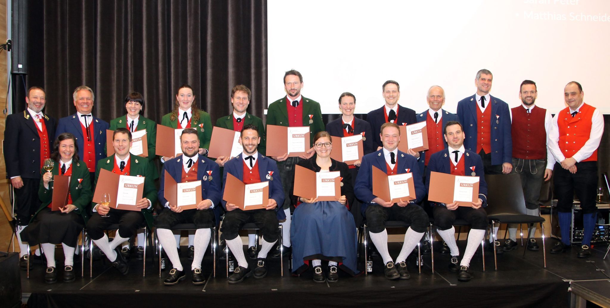 Silbernes Ehrenzeichen für 25 Jahre Treue zur Blasmusik.