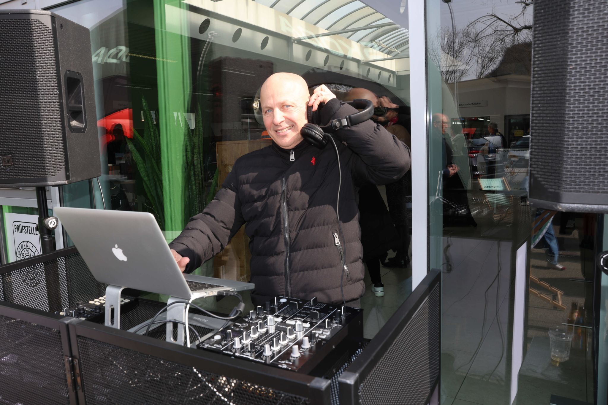 DJ Benzo bei Skoda.