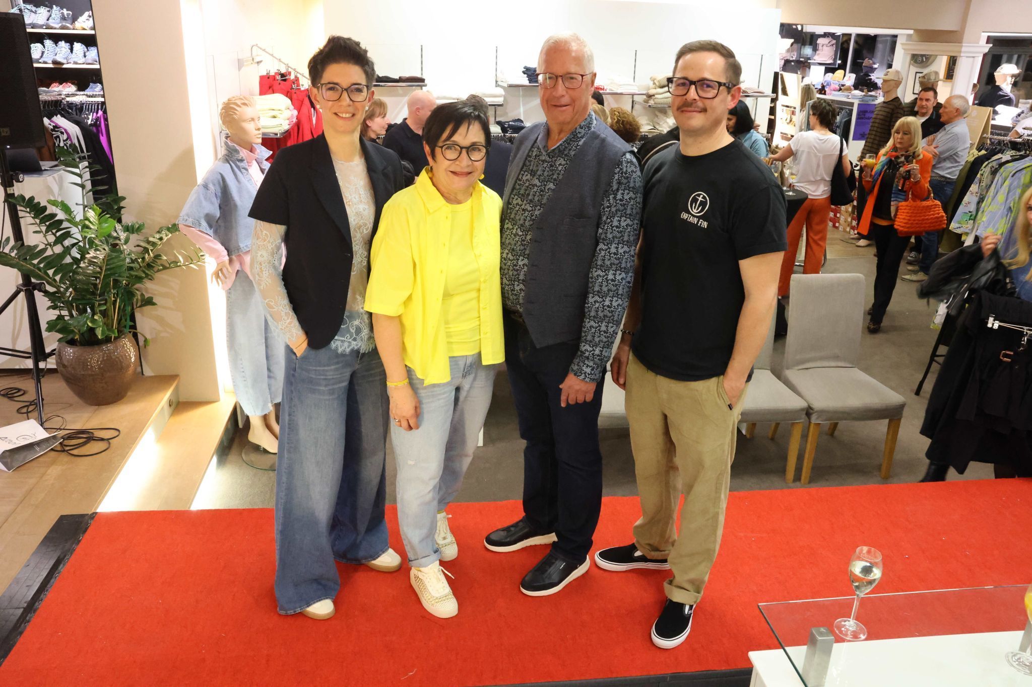 Elisabeth Hosp-Alton, Christine, Franz und Thomas Alton.