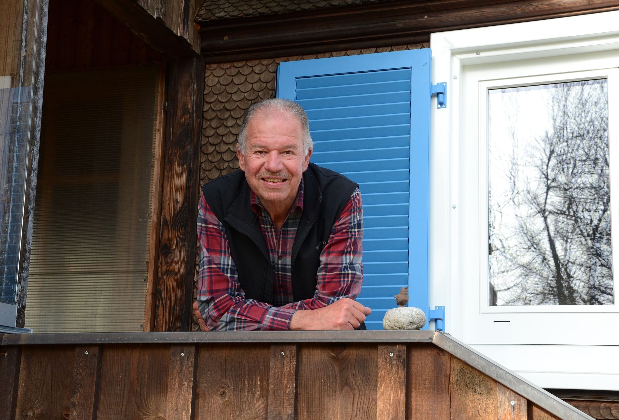Bernhard Köb wohnt in einem alten, sanierten Bauernhaus in Haselstauden. HRJ