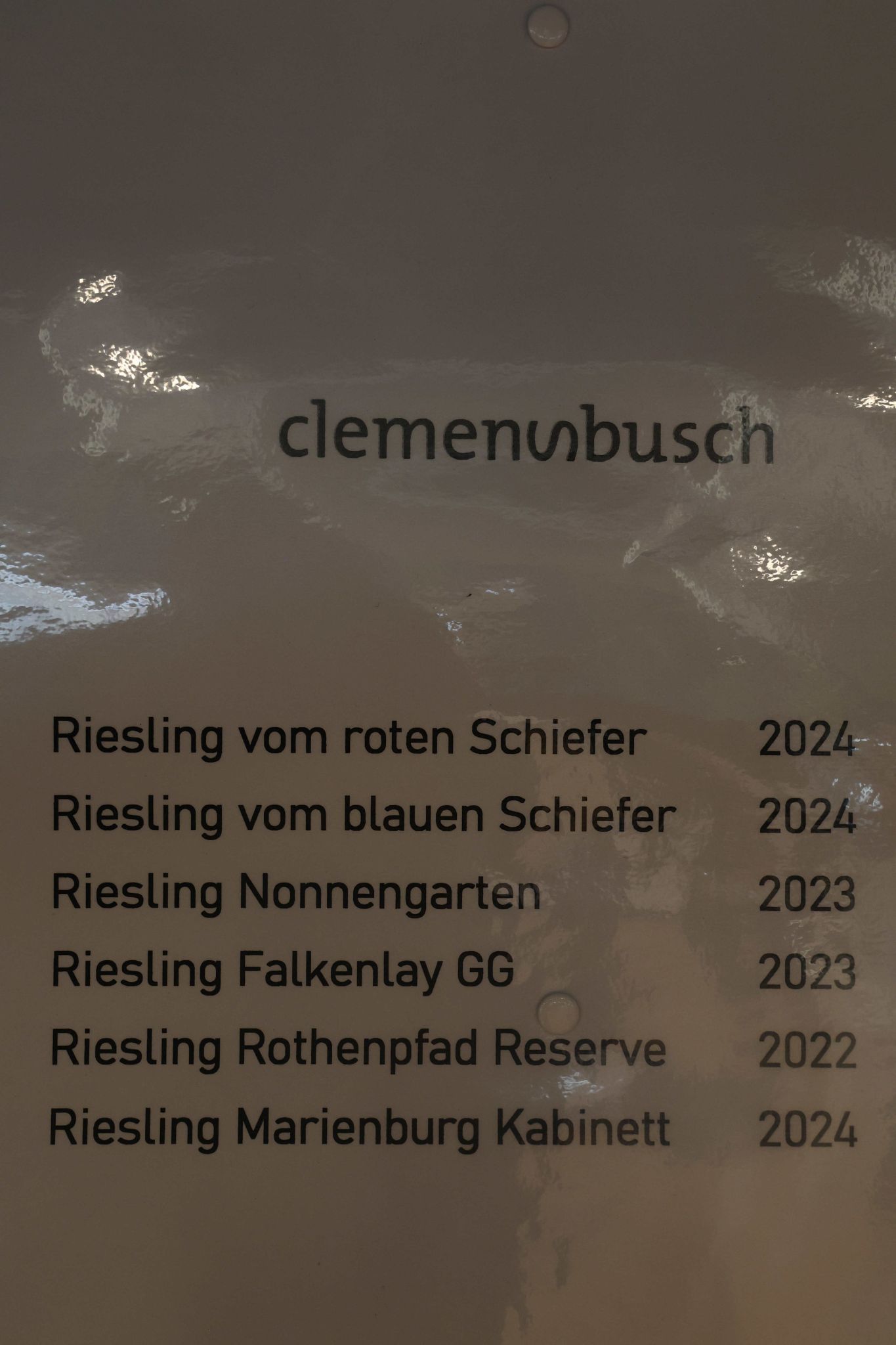 Veranstalter und Winzer bei der 