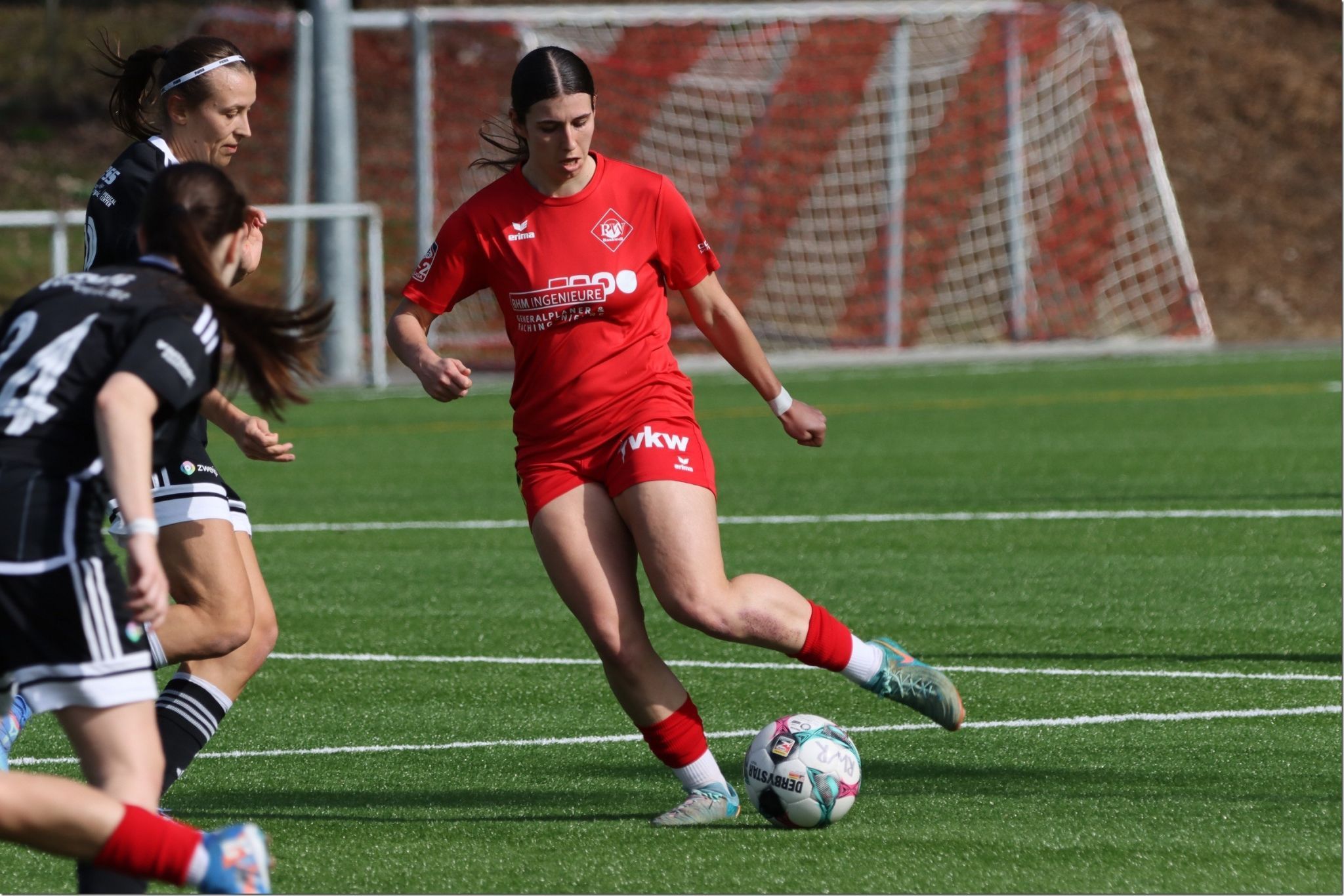 Michaela Walter musste mit Gelb-Rot vorzeitig vom Platz.