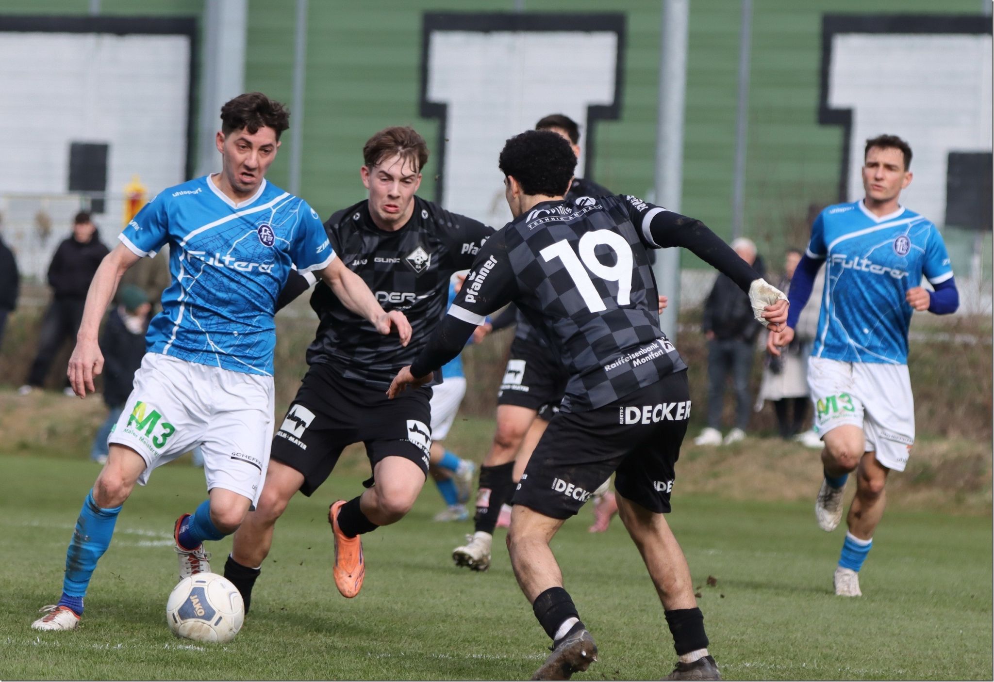 Hüseyin Zengin (l.) soll Akzente nach vorne setzen.