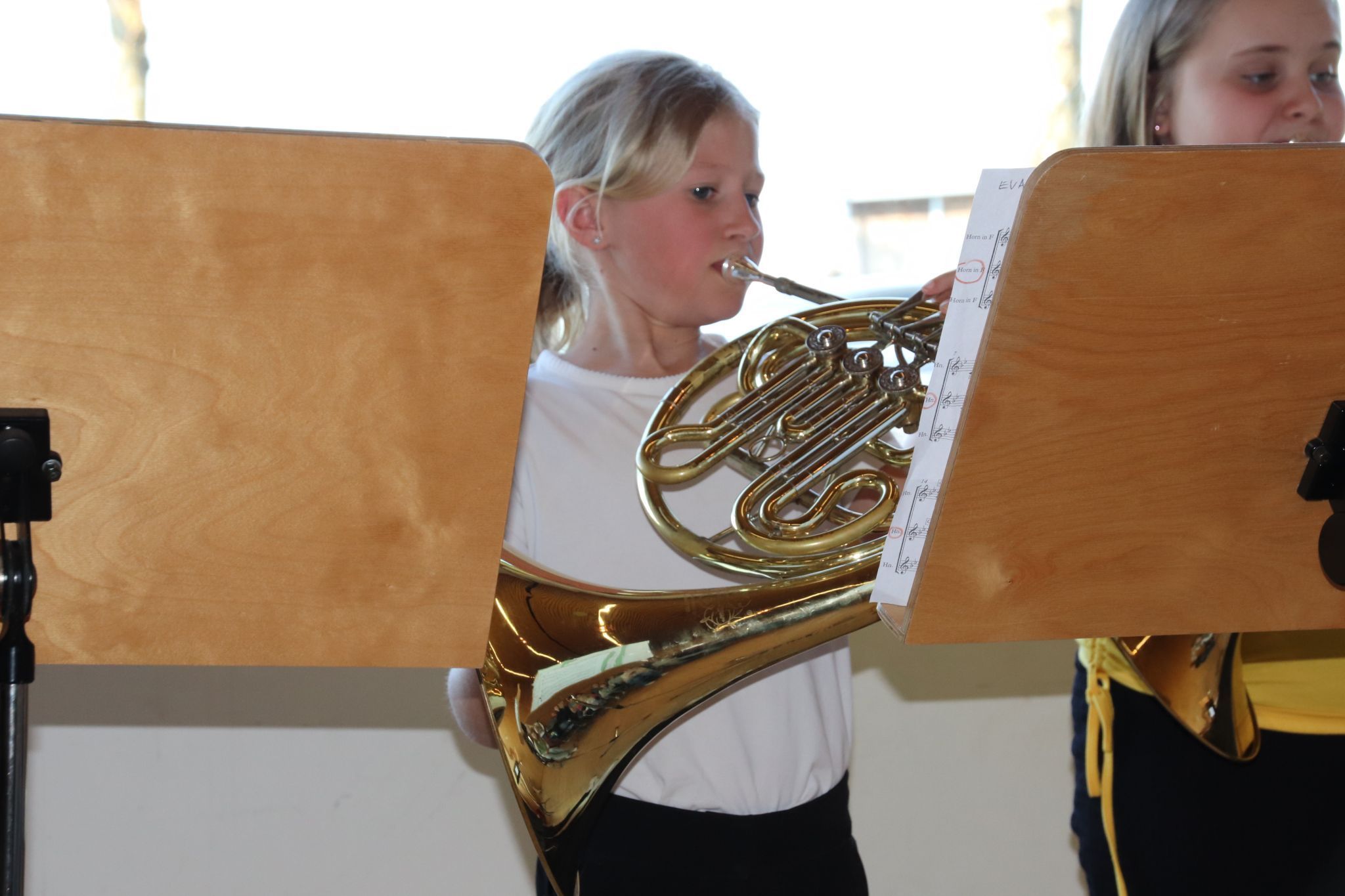 Jugend vor den Vorhang in Bildstein (Bildergalerie)