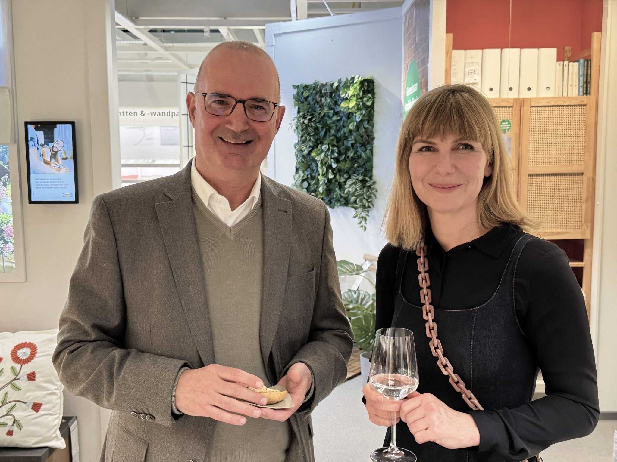 Messe GF Nilly Nail mit Brigitte Salzmann (Messepark).