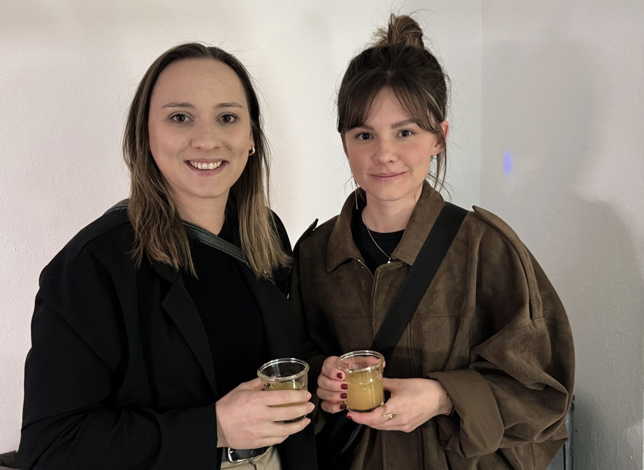 Corinna Amort (Doppelmayr) und Grafikerin Theresa Eberle.